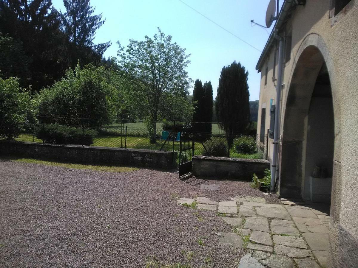 Ferme De La Grange Du Bas Saint-Bresson Exterior foto